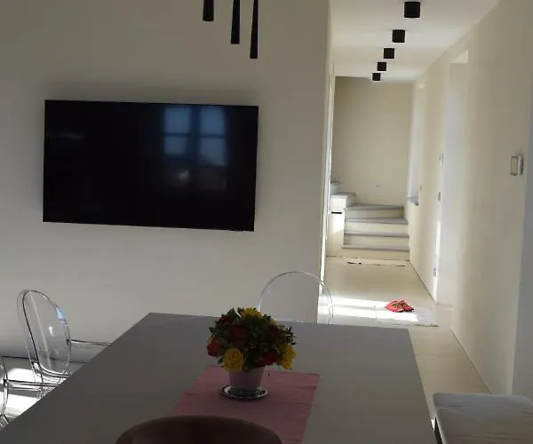 Myvilla Гостевой дом 4*